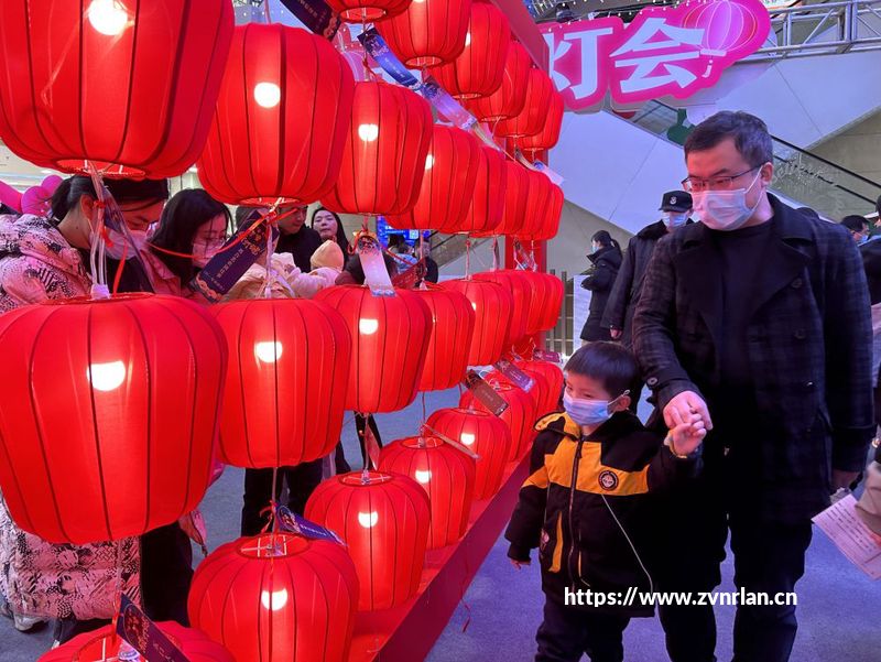 腾讯Q1游戏营收642亿，高管称AI时代不能盲目追求DAU增长
